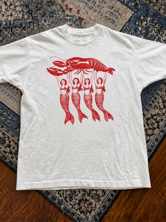 Gildan Tops - Gildan White Short Sleeve Tee with Red Lobster and Mermaids Graphic
